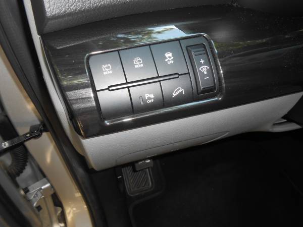 2013 KIA Sorento LX — photo 11