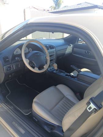 2005 Ford Thunderbird 50th Anniversary 2dr Convertible Automatic — photo 2