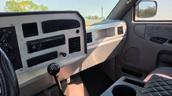1995 Dodge RAM 2500 ST 2dr Extended Cab SB — photo 10