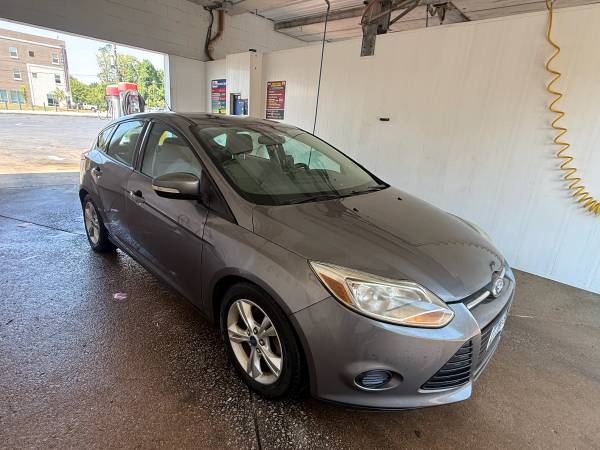2014 Ford Focus S 4dr Sedan Automatic — photo 1