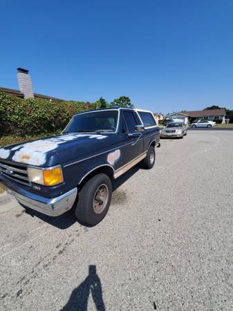1989 Ford Bronco Base 2dr XLT 4WD SUV — photo 12