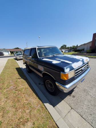 1989 Ford Bronco Base 2dr XLT 4WD SUV — photo 11