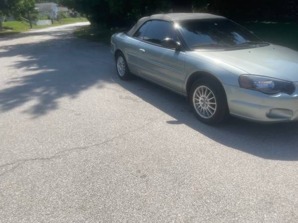 2005 Chrysler Sebring Touring 2dr Convertible Automatic — photo 2
