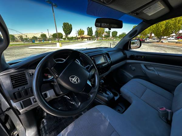 2014 Toyota Tacoma Base 4x4 Regular Cab 109.6 in. WB Automatic — photo 10