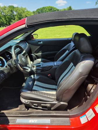 2011 Ford Mustang GT 2dr Coupe Manual — photo 8