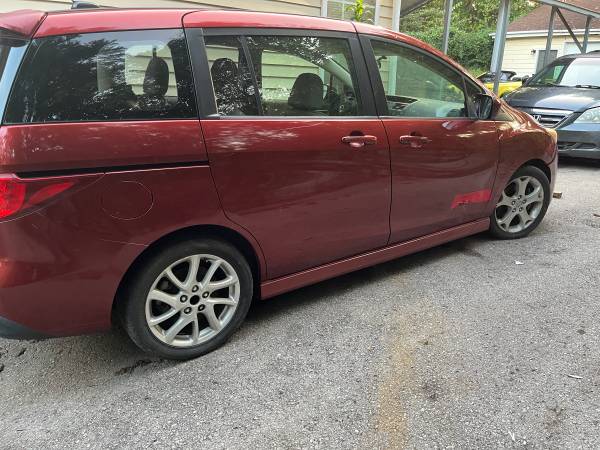 2011 Mazda Five — photo 5