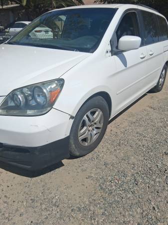 2005 Honda Odyssey EX Passenger Van Automatic — photo 5