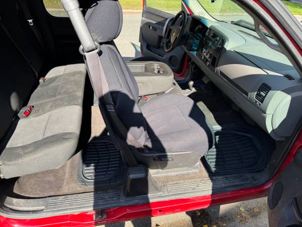 2013 Chevrolet Silverado 1500 LT 4x2 Regular Cab 8 ft. box 133 in. WB Automatic — photo 11
