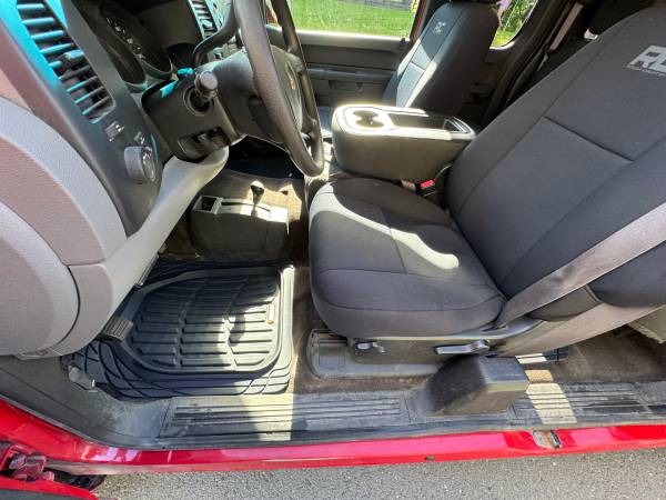 2013 Chevrolet Silverado 1500 LT 4x2 Regular Cab 8 ft. box 133 in. WB Automatic — photo 9