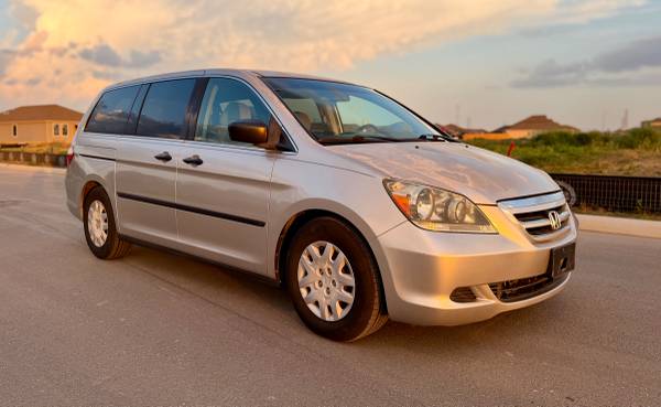 2007 Honda Odyssey LX Passenger Van Automatic — photo 4