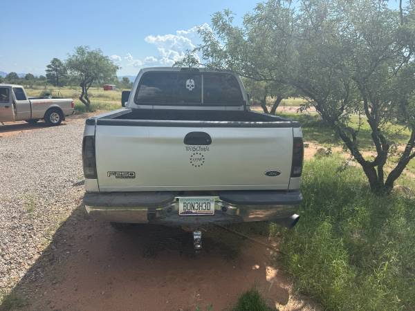 2004 Ford F 250 XL 4x4 SD Crew Cab 156 in. WB HD Manual — photo 3