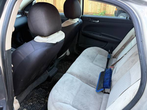 2012 Chevrolet Impala LS 4dr Sedan Automatic — photo 8