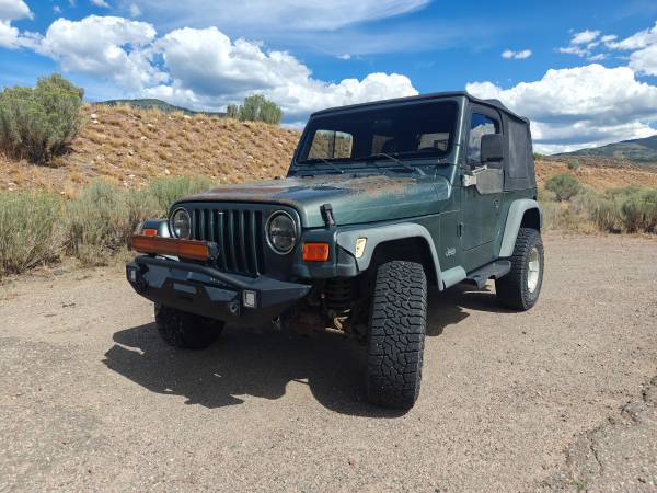 2000 Jeep Wrangler Sport 2dr 4x4 Manual — photo 1