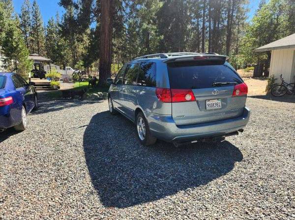 2008 Toyota Sienna XLE 4dr Front-wheel Drive Passenger Van Automatic — photo 7