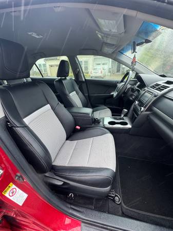 2014 Toyota Camry SE — photo 6