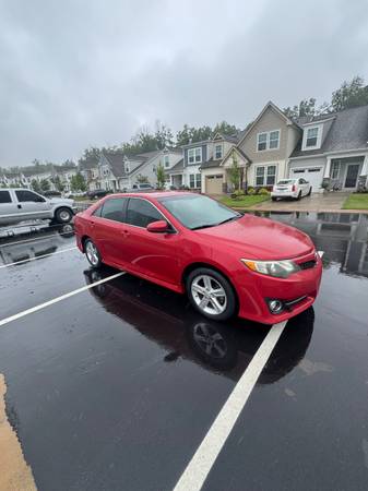 2014 Toyota Camry SE — photo 3