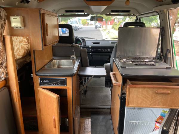 1990 Volkswagen Vanagon GL 3dr Mini-Van — photo 7