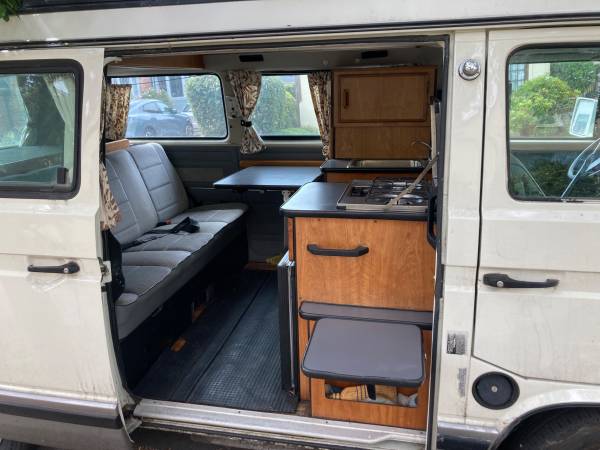 1990 Volkswagen Vanagon GL 3dr Mini-Van — photo 5