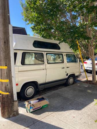 1990 Volkswagen Vanagon GL 3dr Mini-Van — photo 2