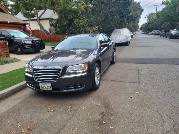 2014 Chrysler 300 S 4dr All-wheel Drive Sedan Automatic — photo 3