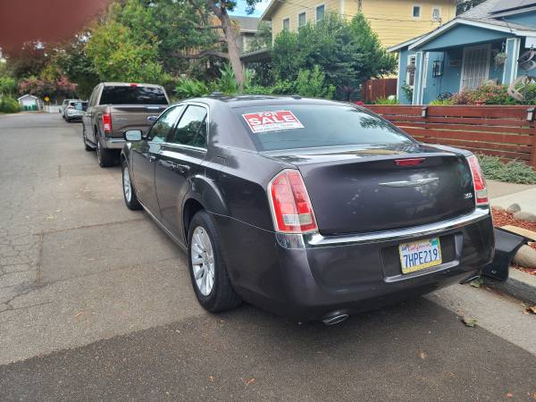 2014 Chrysler 300 S 4dr All-wheel Drive Sedan Automatic — photo 2