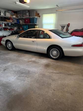 1998 Lincoln Mark Viii Base 2dr Coupe — photo 1