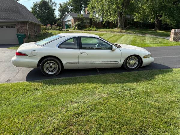 1998 Lincoln Mark Viii Base 2dr Coupe — photo 12