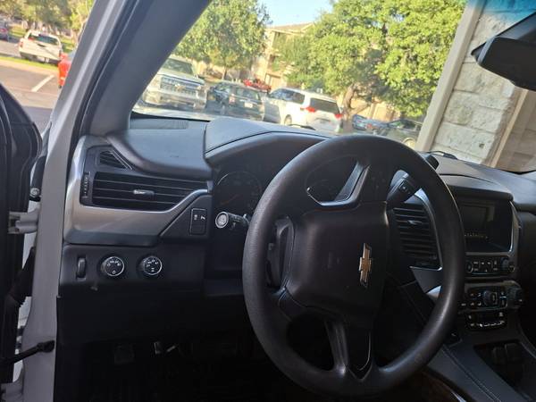 2016 Chevrolet Tahoe LT 4x4 Automatic — photo 11