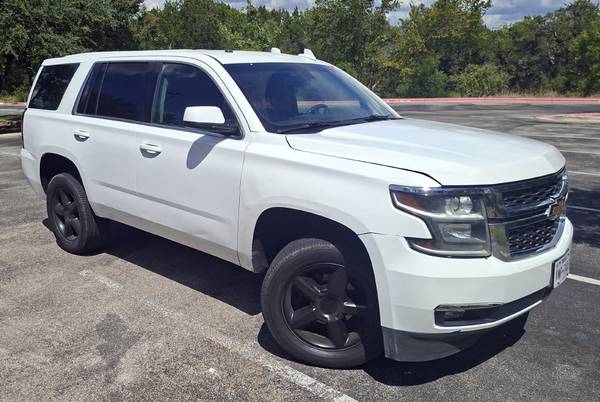 2016 Chevrolet Tahoe LT 4x4 Automatic — photo 2