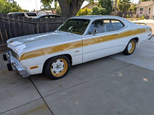 1974 Plymouth Duster V8 — photo 1