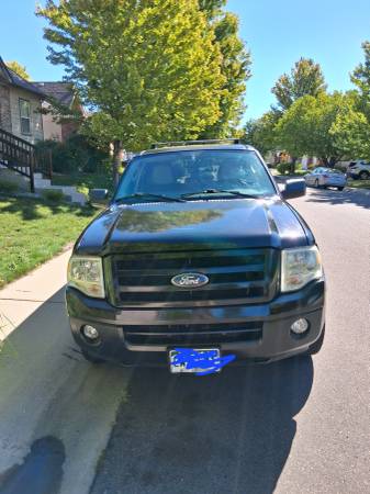 2010 Ford Expedition XLT — photo 4