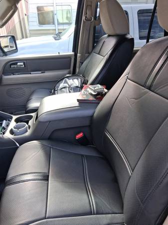 2010 Ford Expedition XLT — photo 6