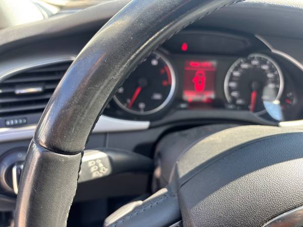 2011 Audi A4 2.0T Premium — photo 9
