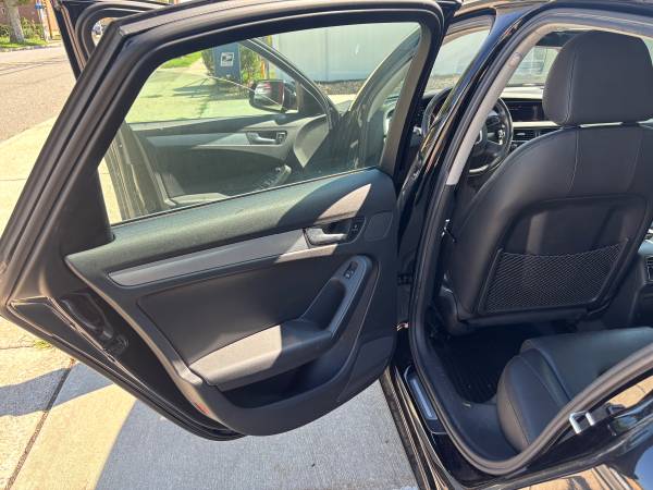 2011 Audi A4 2.0T Premium — photo 4