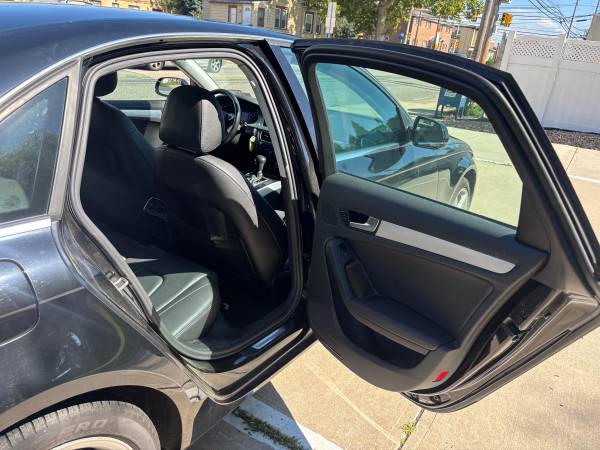 2011 Audi A4 2.0T Premium — photo 2