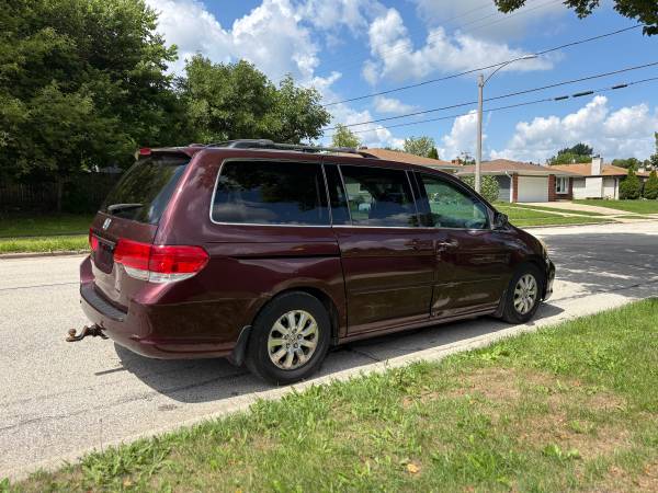 2010 Honda Odyssey EX Passenger Van Automatic — photo 3