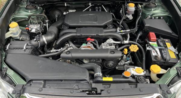 2011 Subaru Outback 2.5i Limited 4dr All-wheel Drive CVT — photo 3