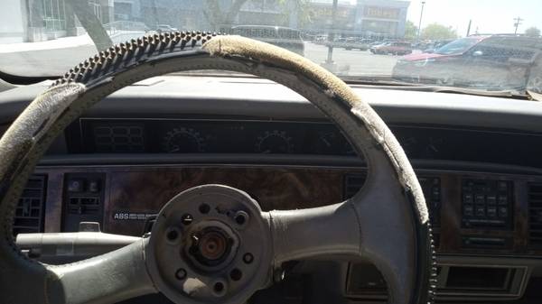 1993 Buick Regal Custom 2dr Coupe — photo 6