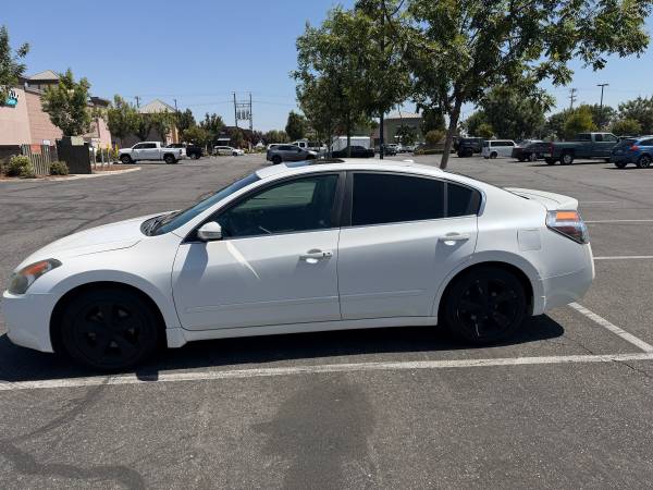 2009 Nissan Altima 2.5 4dr Sedan CVT — photo 1