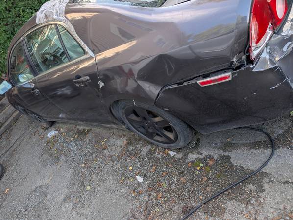 2012 Chevrolet Malibu LS 4dr Sedan Automatic — photo 4