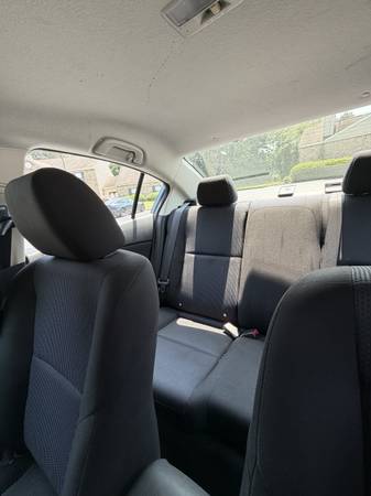2011 Mazda Mazda3 i Sport 4dr Sedan Automatic — photo 8