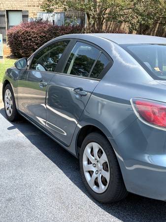 2011 Mazda Mazda3 i Sport 4dr Sedan Automatic — photo 5
