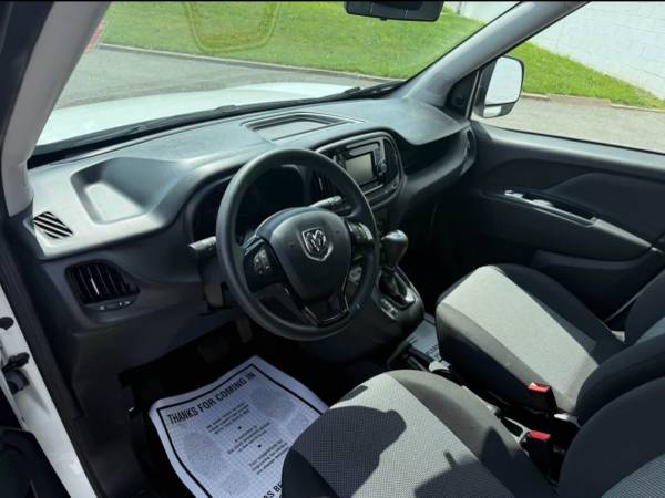 2020 RAM Promaster City SLT Wagon Automatic — photo 5