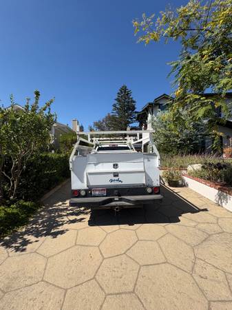 2008 Chevrolet Suburban 2500 LT 4x2 Automatic — photo 2