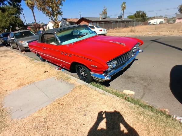 1961 Buick Invicta — photo 2