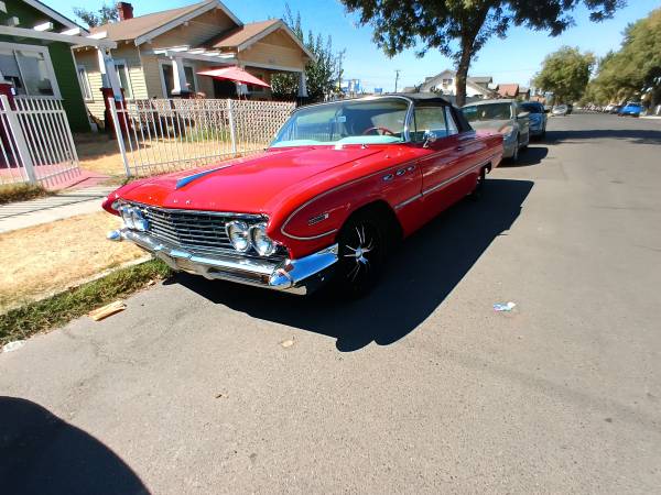 1961 Buick Invicta — photo 3