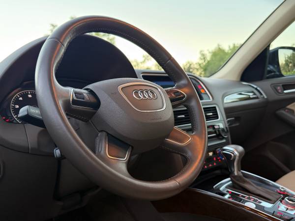 2015 Audi Q5 2.0T Premium Plus — photo 12