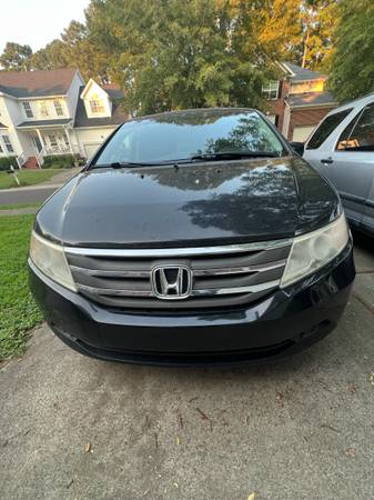 2011 Honda Odyssey EX — photo 2