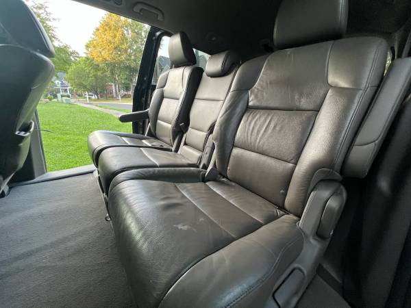 2011 Honda Odyssey EX — photo 6