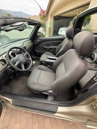 2005 Chrysler PT Cruiser GT 2dr Convertible Manual — photo 9